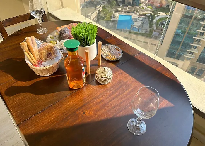 Usmans 4Bdrm Apartment Sea View Rimal