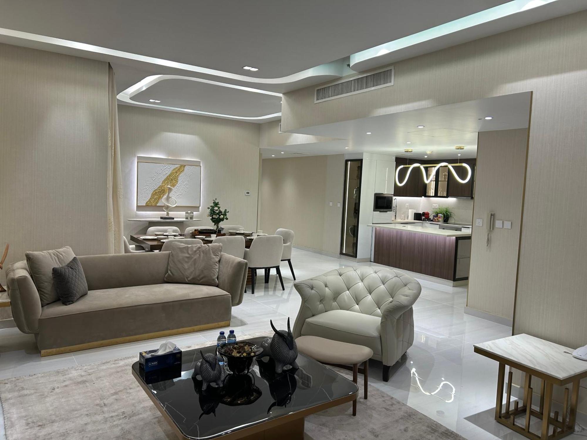 Usmans 4bdrm Sea View Rimal * Dubai
