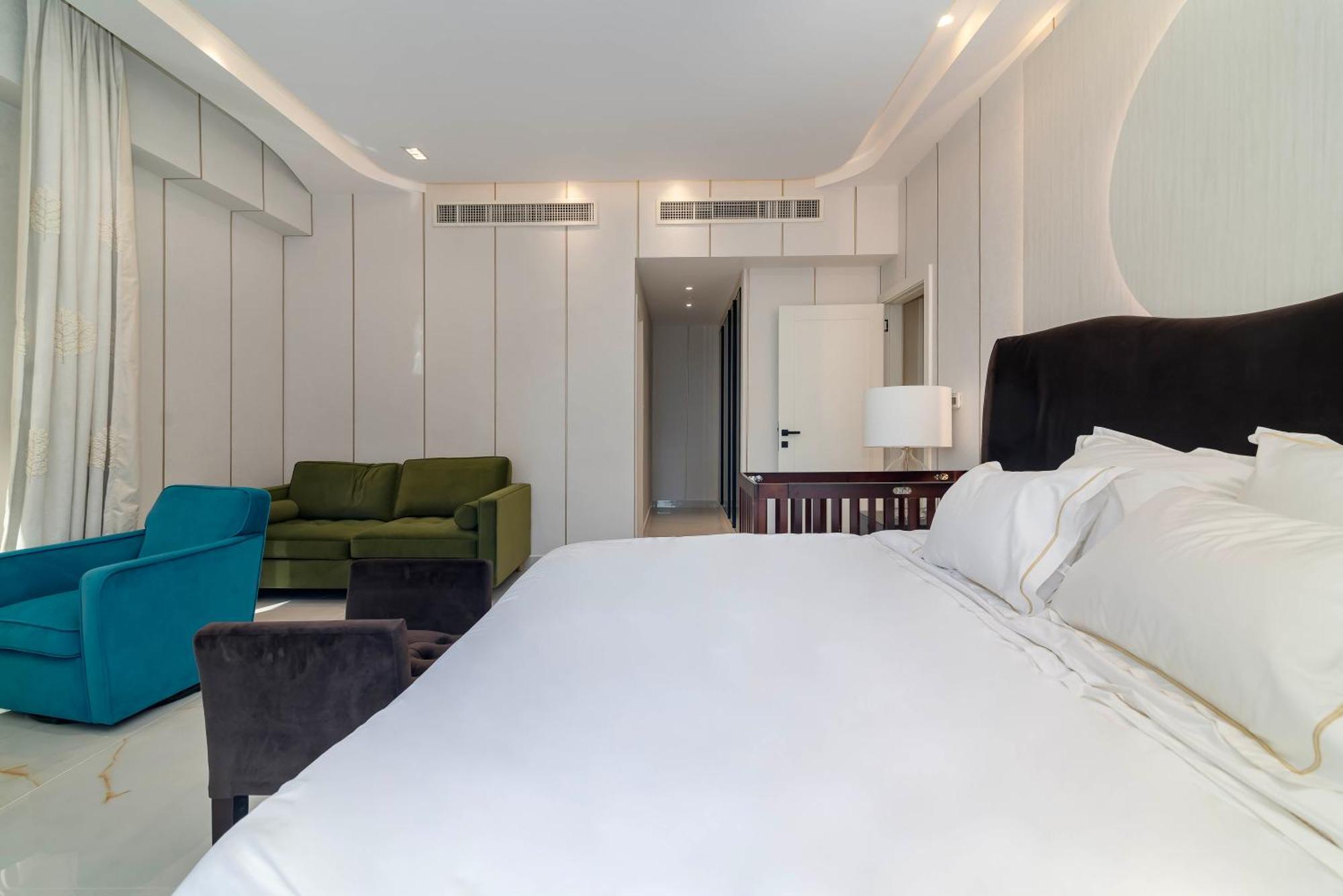 Usmans 4bdrm Sea View Rimal * Dubai